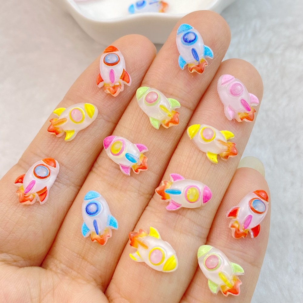 50Pcs New Mixed Nail Art Resin - مراجعة Art And Craft Rocket وسعره