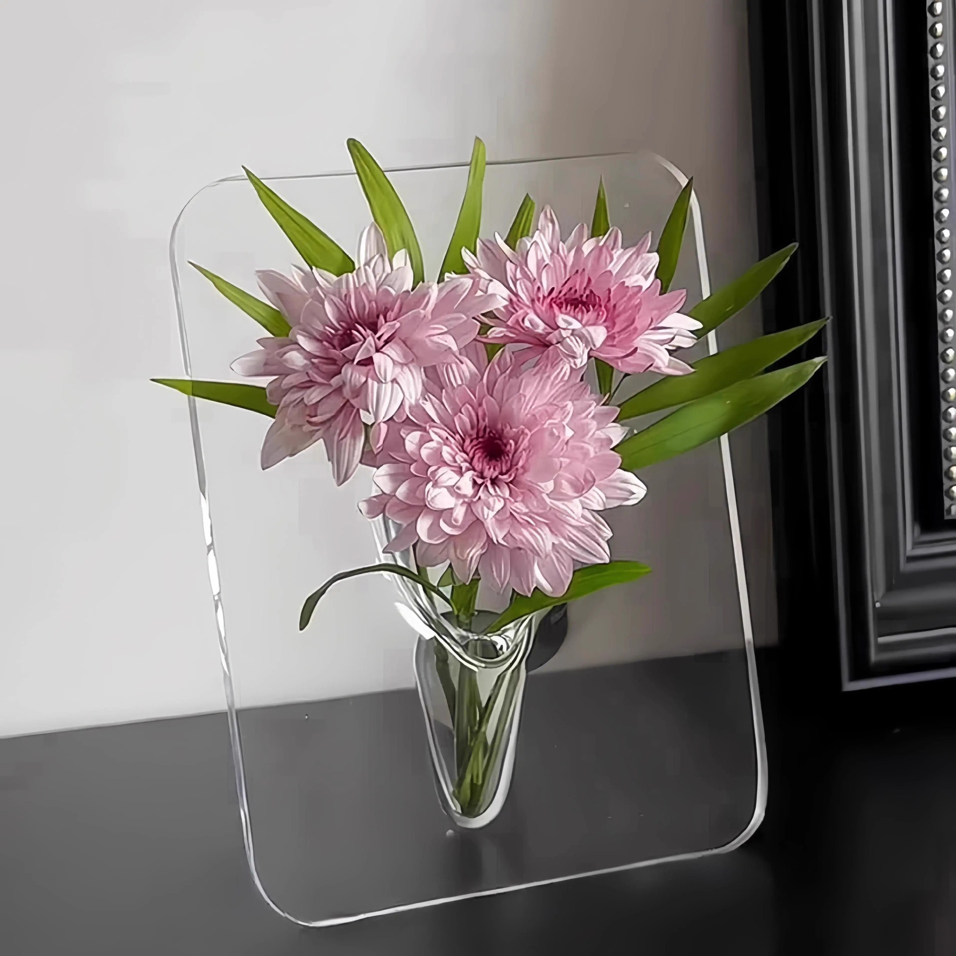 Minimalist style picture frame - مراجعة Art Craft Vase وسعره