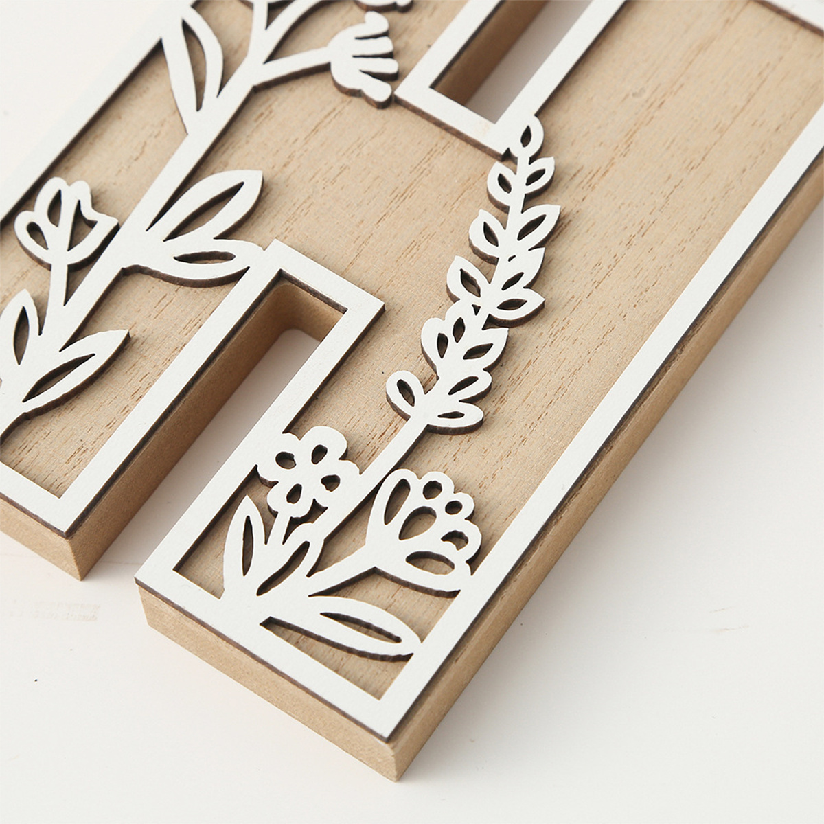 1Pcs Raw Wood White Engrave 26 - مراجعة Art Craft Names وسعره